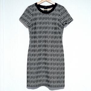 Banana Republic Shift Dress Women's Sz 6 Knit Black White Short Sleeve Back Zip